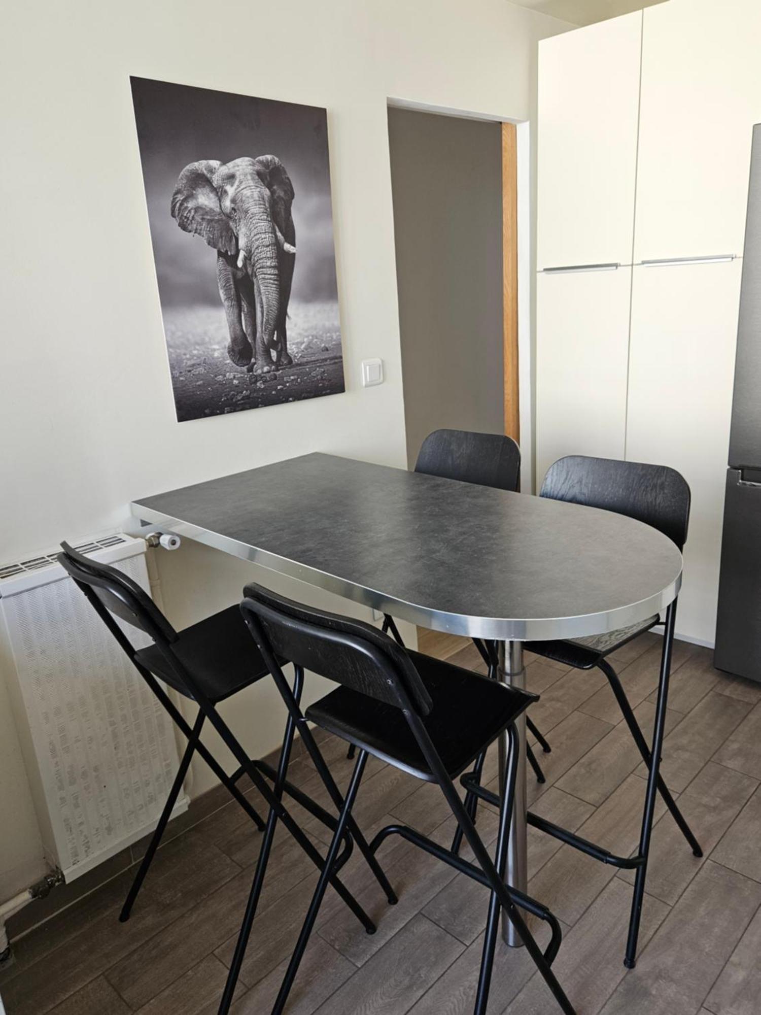 Chambre En Colocation Fille, Proche Mer, Climatisation Toulon Exterior foto