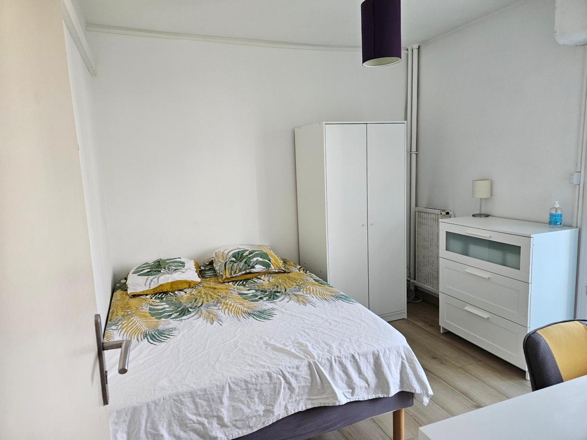 Chambre En Colocation Fille, Proche Mer, Climatisation Toulon Exterior foto